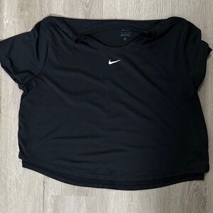 Nike Women's Black Short Sleeve Tee